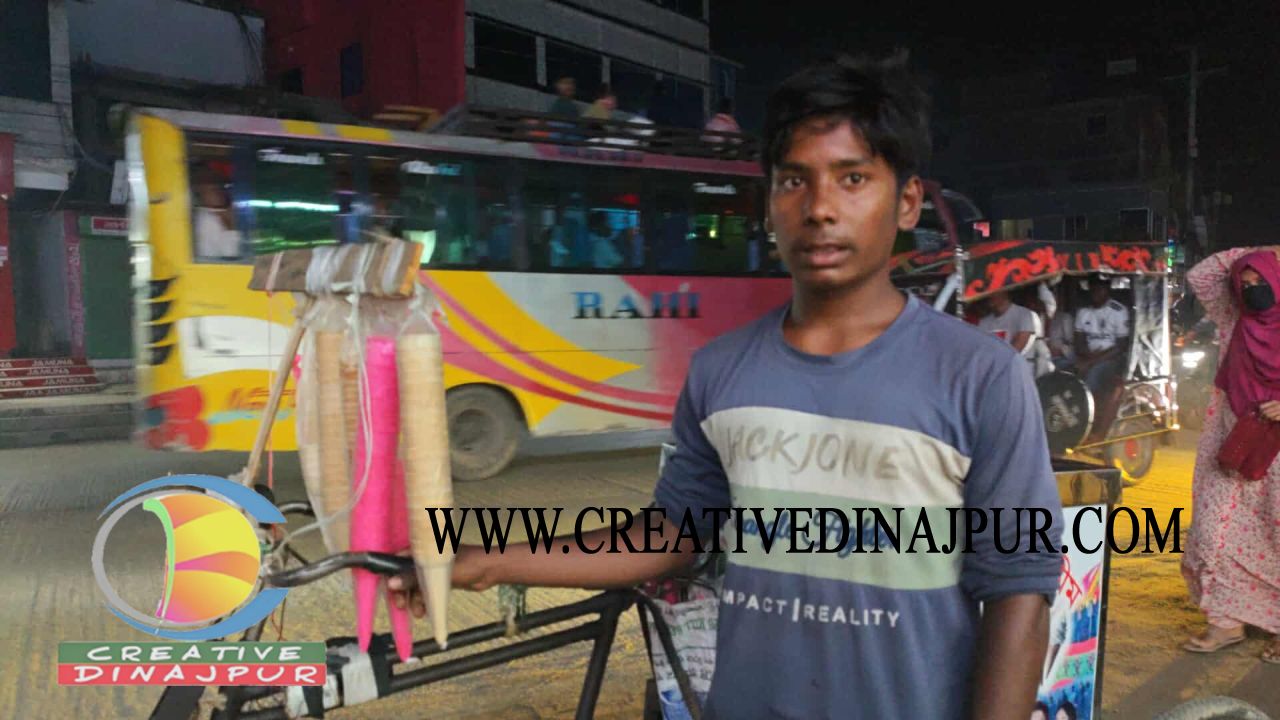 স্কুলের সামনে আইসক্রিম বিক্রি, তবুও বইয়ের টান&mdash;শিক্ষায় ফিরতে চায় এতিম মেহেদী