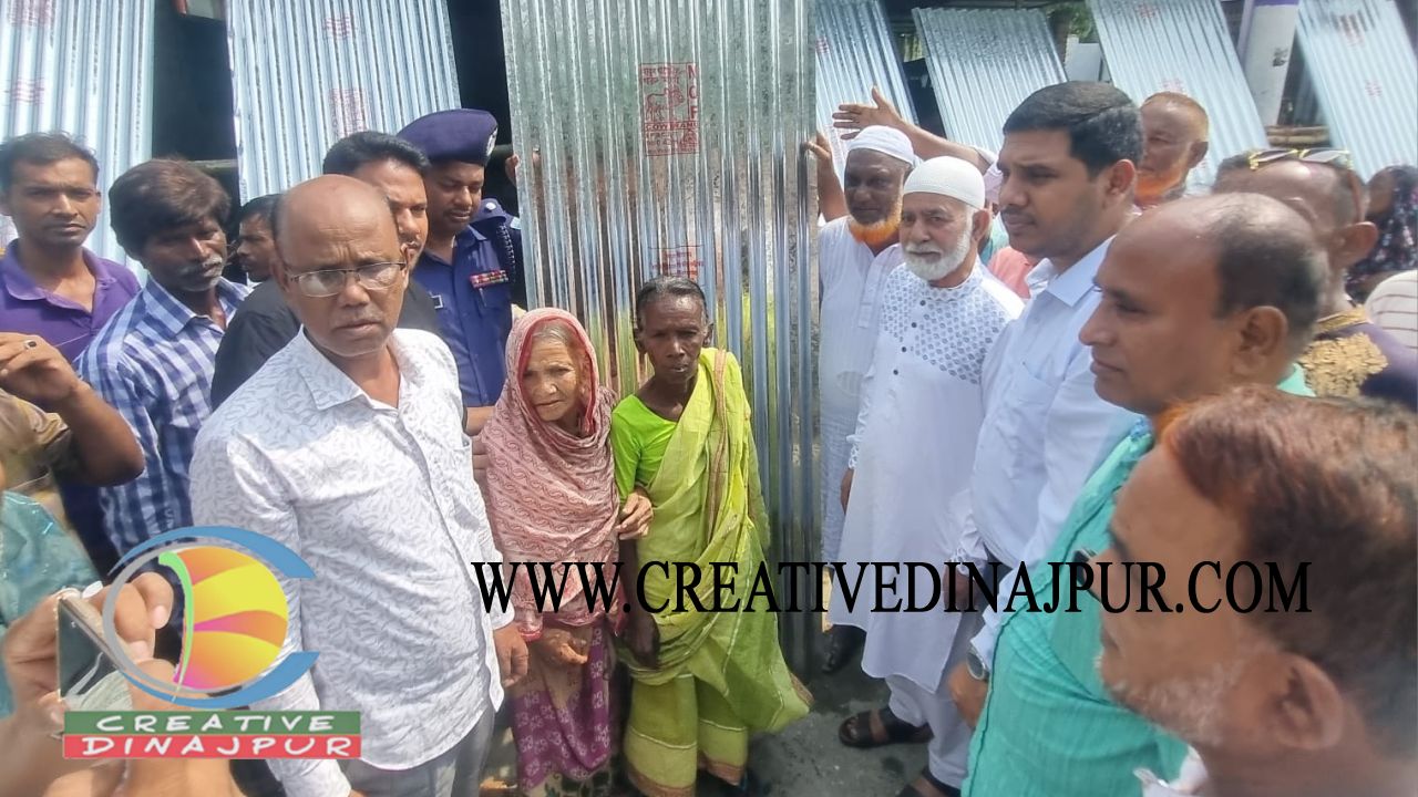 ফুলবাড়ীতে প্রাকৃতিক দুর্যোগে ক্ষতিগ্রস্ত পরিবারের মাঝে ঢেউটিন ও নগদ অর্থ বিতরণ