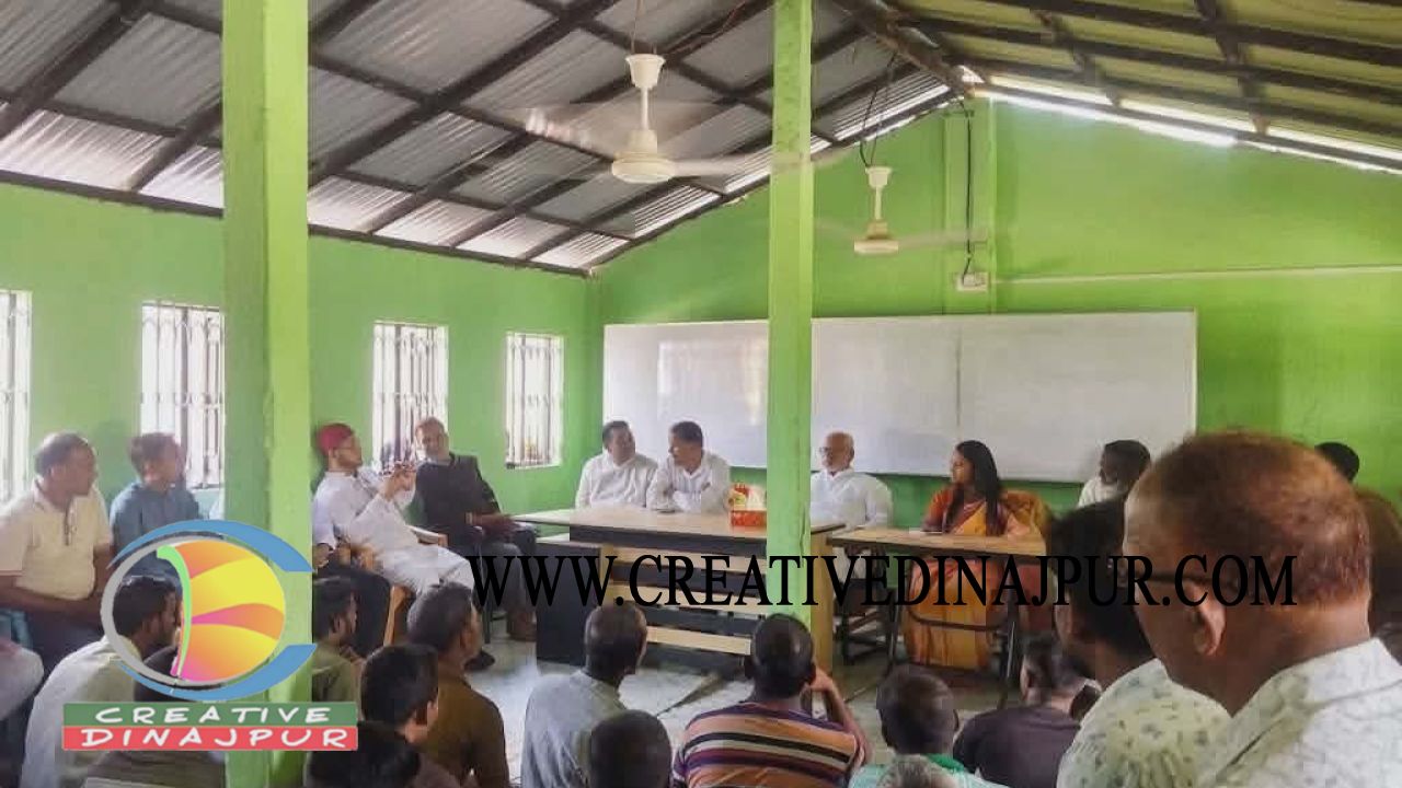 বীরগঞ্জে নবনির্মিত ভোগডোমা আশ্রয়ণ দ্বি-মুখী উচ্চ বিদ্যালয় পরিদর্শনে এমপি মনজুরুল ইসলাম 