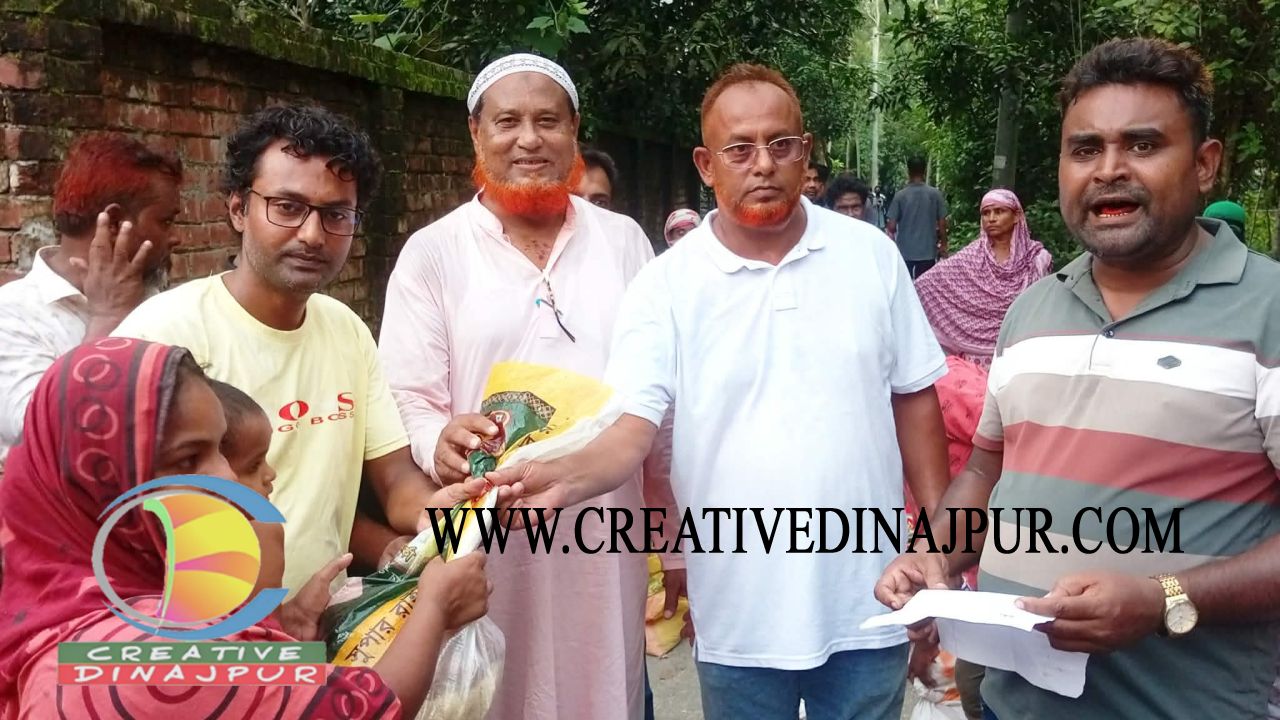 পাঁচবিবিতে পানিবন্দি পরিবারকে খাদ্য সহায়তা দিলেন মেয়র প্রার্থী ডালিম