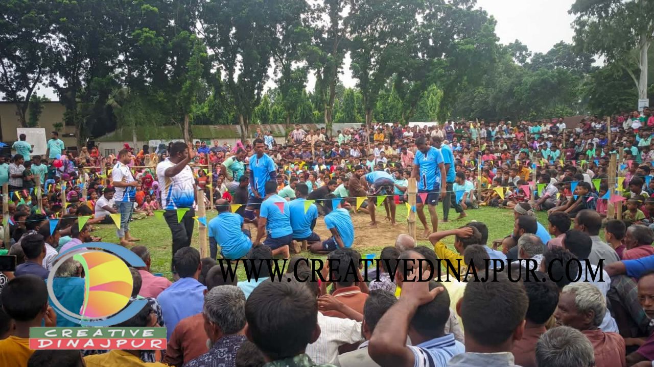 বীরগঞ্জে গ্রাম বাংলার ঐতিহ্যবাহী হাডুডু খেলা, মাঠে হাজারো দর্শকের ঢল