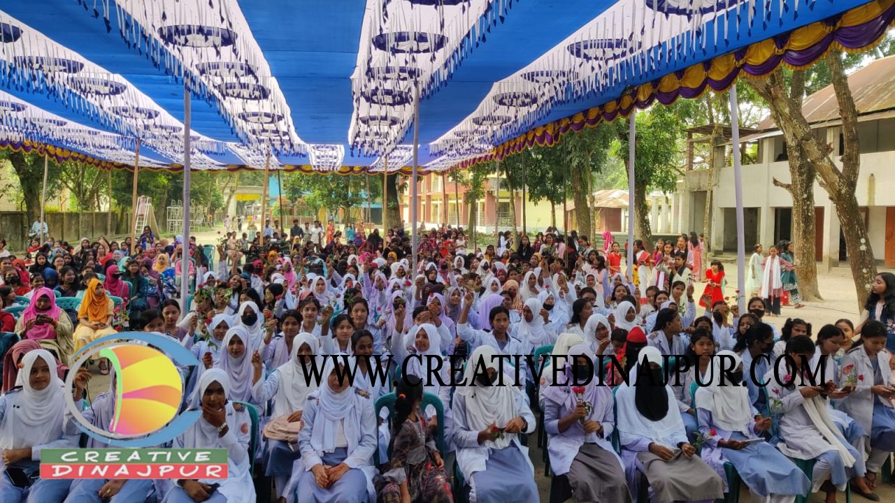 ফুলেল শুভেচ্ছায় জমির উদ্দিন শাহ উচ্চ বিদ্যালয় ও কলেজে নবীন বরণ
