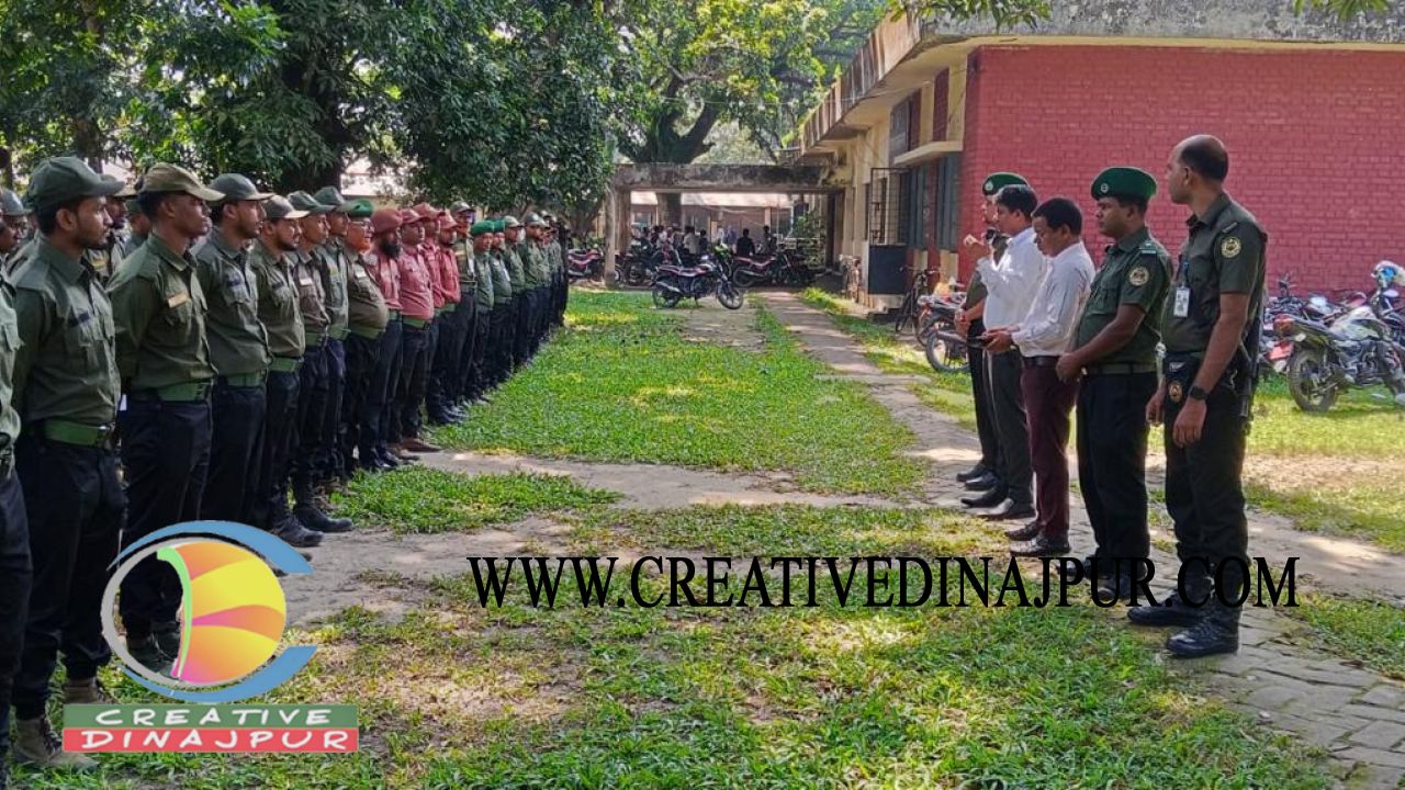 নবাবগঞ্জে দুর্গাপূজা উপলক্ষে আনসার-ভিডিপির ব্রিফিং প্যারেড অনুষ্ঠিত 