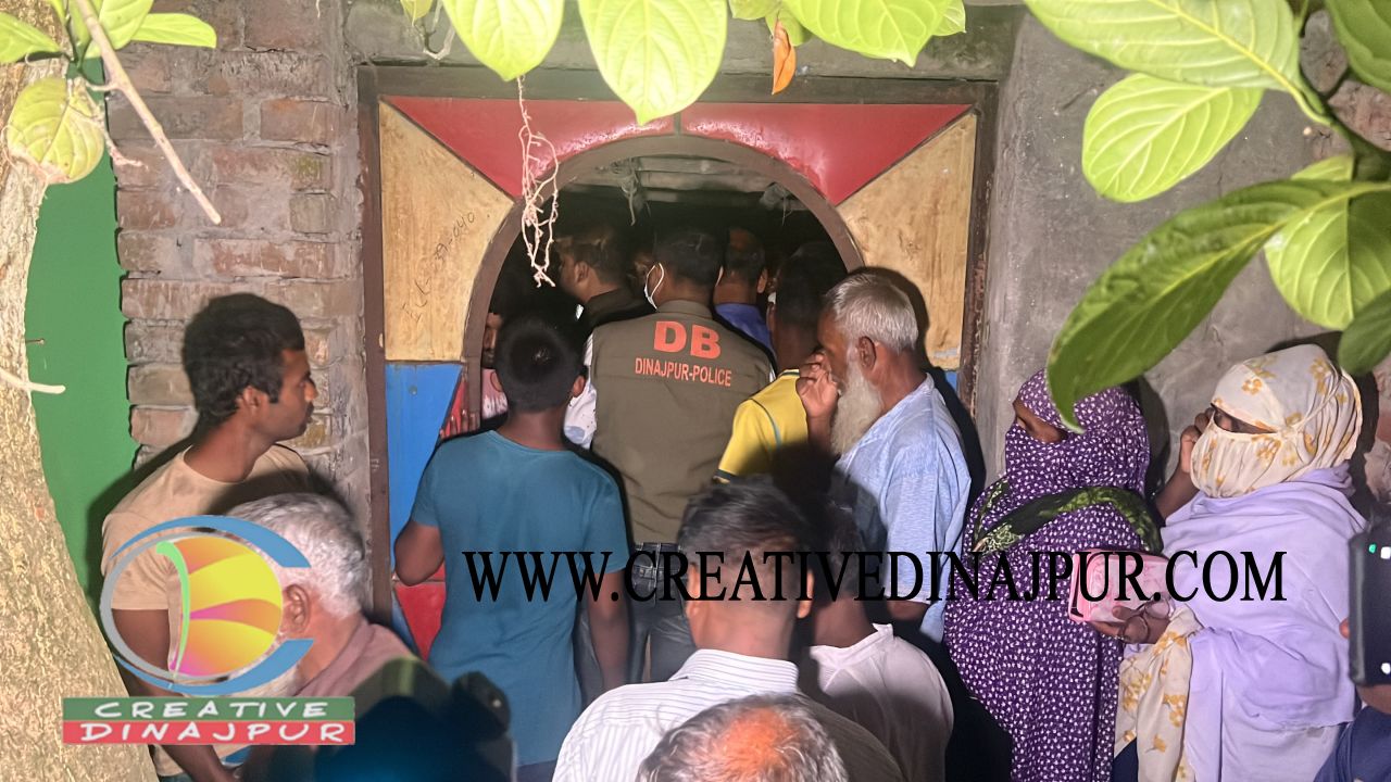 চিরিরবন্দরে মা ও দুই সন্তানের মরদেহ উদ্ধার, স্বজনদের দাবি হত্যাকাণ্ড