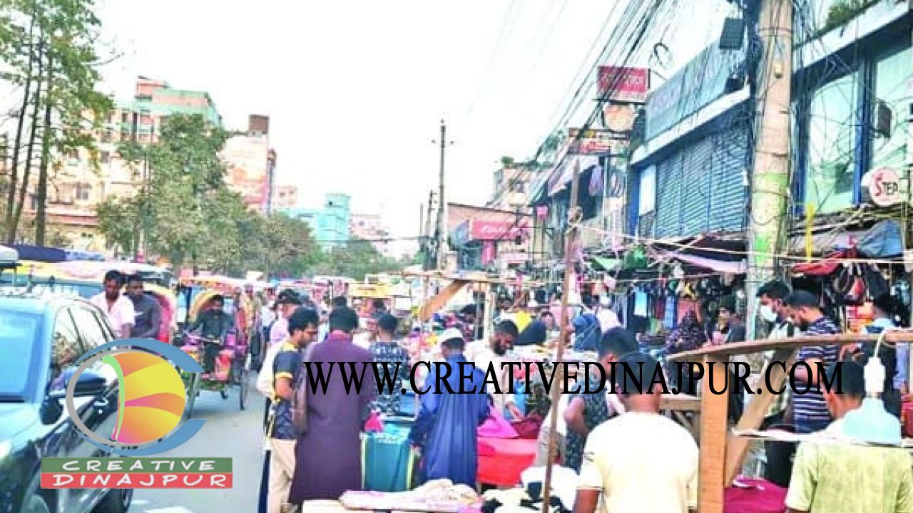 ১০০ ফিট সড়কের ৯০ ফিটই দখলে, দেখার কি কেউ নেই?